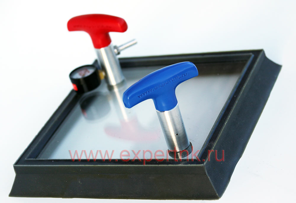 Рамка вакуумная квадратная с вакуумметром и ручками-клапанами (230х230 мм)